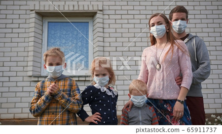A large family of masks during the coronovirus pandemic. A large family of masks during the coronovirus pandemic. 65911737