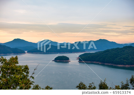 Islands of Daecheongho in the afternoon Islands of Daecheongho in the afternoon 65913374
