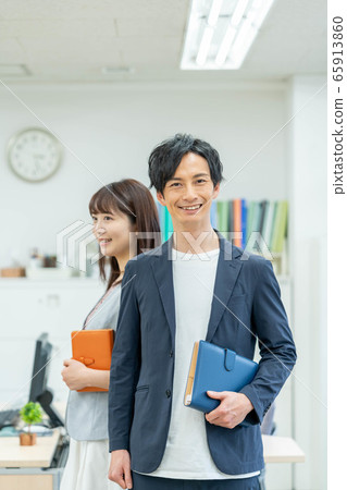 Business office casual 65913860