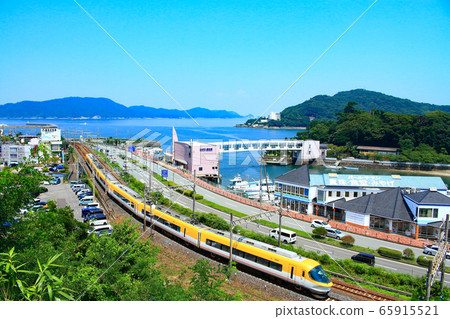 Townscape of Toba City and Kintetsu Train Townscape of Toba City and Kintetsu Train 65915521