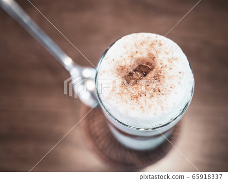 bistro interior 65918337