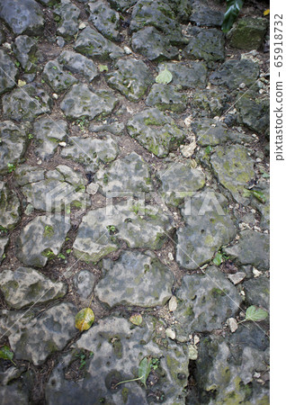Shuri Kinjo Akagi Uchikanajo Stone Cobblestone 65918732