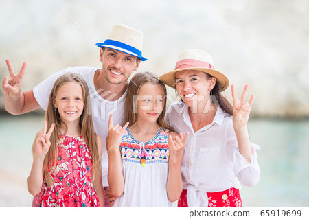 Young family on vacation have a lot of fun 65919699