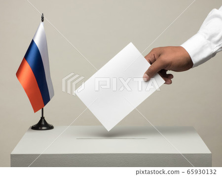 the Russian tricolor flag 65930132