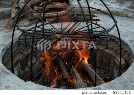 metal structure smokehouse 65931398