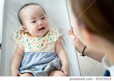Baby newborn infant 65933029