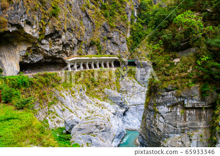 臺灣花蓮太魯閣峽谷Taiwan hualien taroko valley landscape 65933346