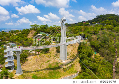 臺灣高雄崗山之眼吊橋The Eye of Gangshan, Kaohsiung, Taiwan 臺灣高雄崗山之眼吊橋The Eye of Gangshan, Kaohsiung, Taiwan 65934976