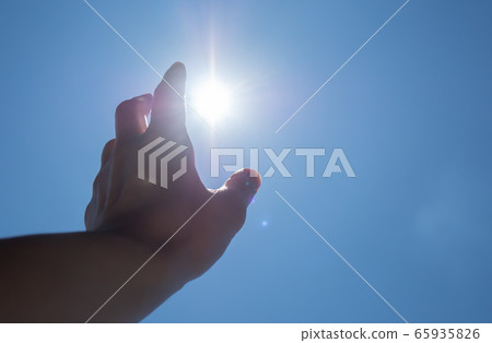 Light that extends to the sun Light that extends to the sun 65935826