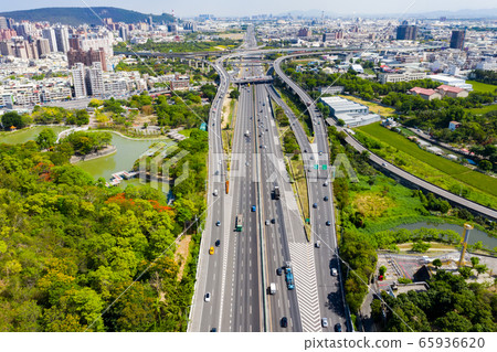 臺灣高雄交通景觀Kaohsiung Traffic Landscape, Taiwan, Asia 65936620