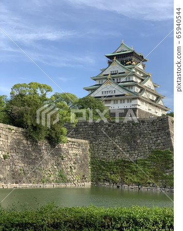 Osaka Castle  65940544