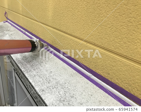 Siding small eaves caulking 65941574