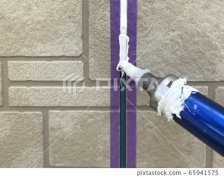 Siding caulking Siding caulking 65941575