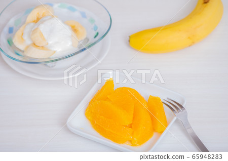 香蕉橙水果形象 65948283