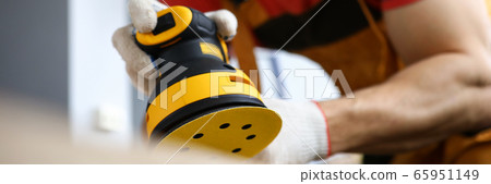 Qualified repairman using instrument Qualified repairman using instrument 65951149