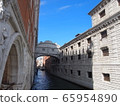 Venice sighs bridge 65954890