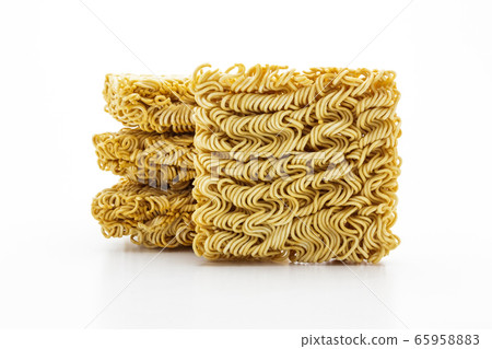 Dry instant noodle. Dry instant noodle. 65958883