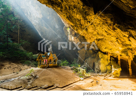 Phraya Nakorn cave. Phraya Nakorn cave. 65958941
