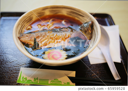 來自開創性村莊的鯡魚蕎麥麵 65959528