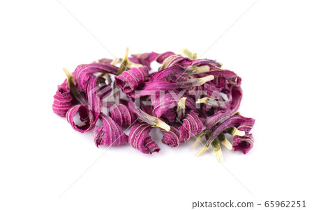 Dried Echinacea flowers, isolated on white 65962251