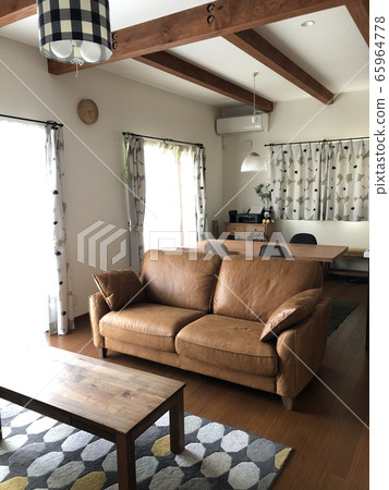 Living Living 65964778