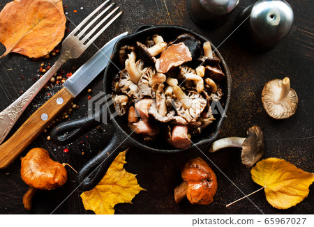fried mushroom fried mushroom 65967027