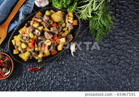 vegetabkes with meatballs vegetabkes with meatballs 65967191