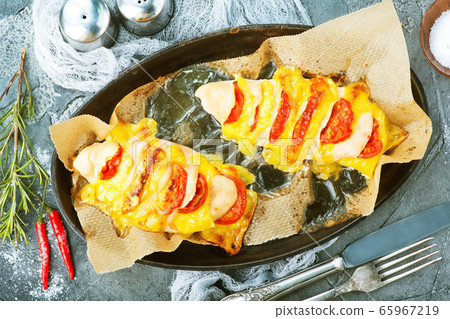 chicken breast 65967219