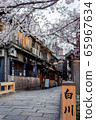 Kyoto Gion Sakura-Tatsumi Bridge- 65967634