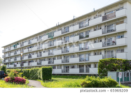 Scenery of the housing complex in Kasukabe, Kasukabe, Saitama, Japan 65969209