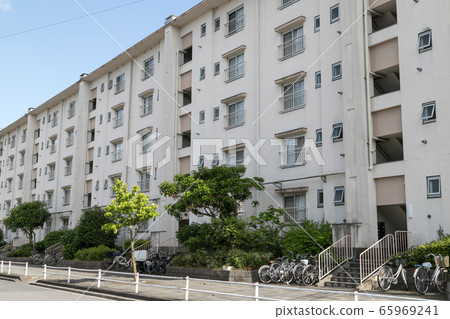 Scenery of the housing complex in Kasukabe, Kasukabe, Saitama, Japan 65969241