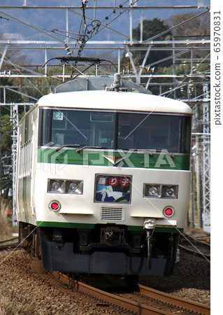 特急Odoriko：185系列火車（15列火車） 65970831