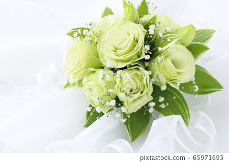 綠色洋桔梗的花束 綠色洋桔梗的花束 65971693