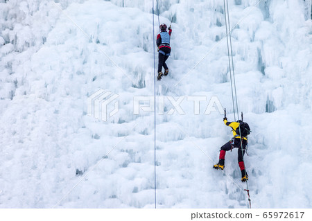 Ice climbing Ice climbing 65972617