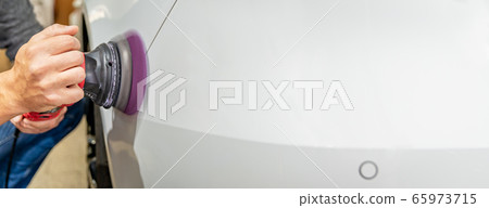 car body repair polishing. banner with copy space 65973715