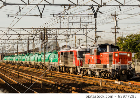 DD51 + DF200重油貨運列車 65977285