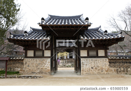 京畿道龍仁市韓國民俗村韓屋高太 65980559