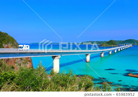 [山口縣]晴朗天氣下的綱島大橋 65983952