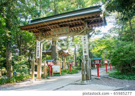 Mt. Takao Mt. Takao Yakuo-in Omotesando Joshinmon Gate (gate to Mt. Reikimanzan) 65985277