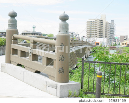 Uji Bridge 65985469