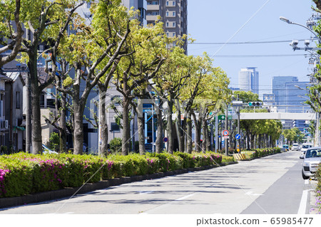 愛知縣名古屋市北區北通愛知縣道102號線，名古屋犬山線和名古屋站摩天大樓 65985477