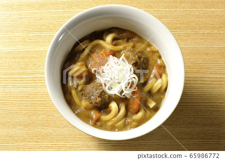 Curry udon  65986772
