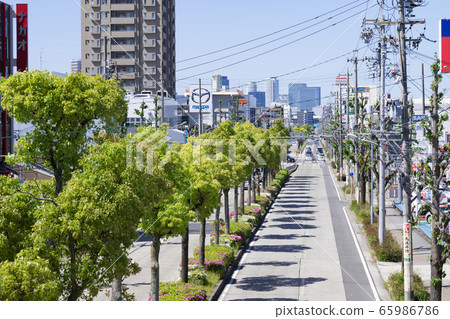 愛知縣名古屋市北區北通愛知縣道102號線，名古屋犬山線和名古屋站摩天大樓 65986786