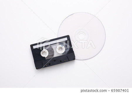 Disc cassette tape 65987401