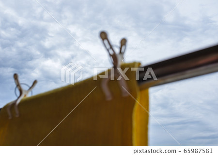 Sky that seems to come down and laundry b-2 High contrast Sky that seems to come down and laundry b-2 High contrast 65987581