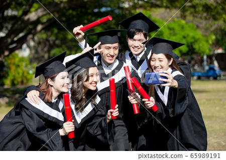 group happy graduates students 65989191