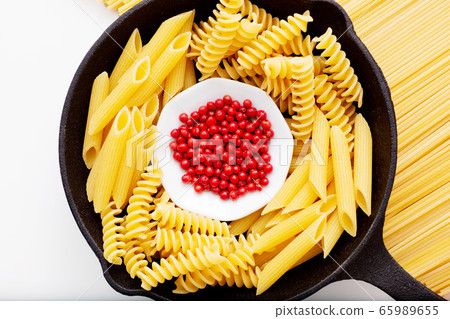 意大利面煎鍋辣椒 65989655