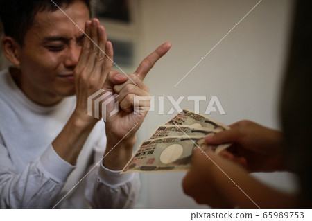 懇求錢的丈夫 65989753