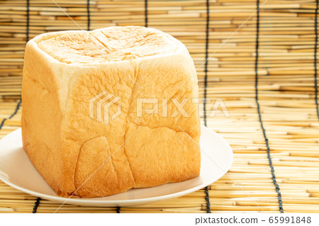Bread (square bread). Bread (square bread). 65991848