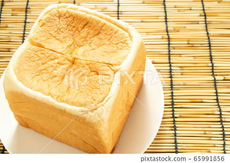 Bread (square bread). Bread (square bread). 65991856
